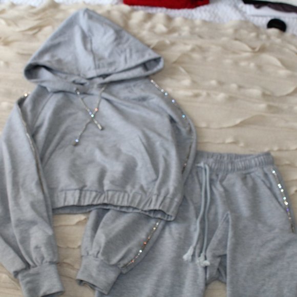 2 piece jogger set - Picture 1 of 4